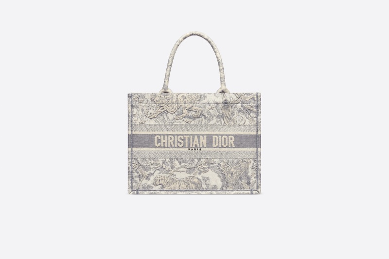 Dior 迪奥小号灰色toile De Jouy 刺绣dioriviera Dior Book Tote 托特包价格 23 500 4can福罐 Dior 迪奥小号灰色toile De Jouy 刺绣dioriviera Dior Book Tote 托特包价格 23 500 4can福罐